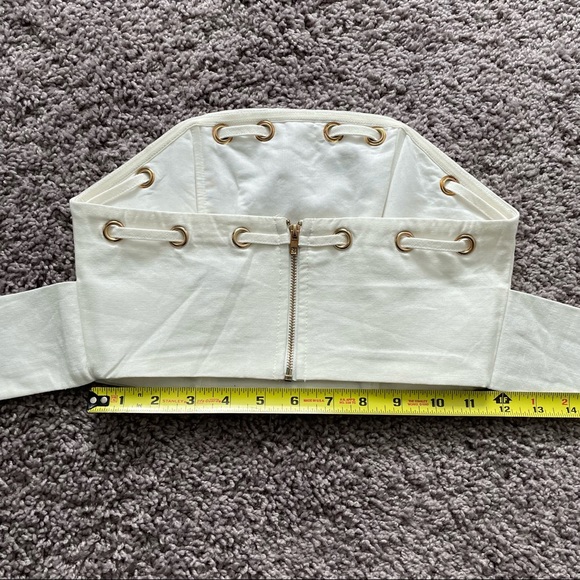 Sabo Skirt Sleeveless White Top - Picture 9 of 12